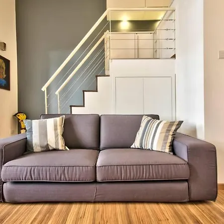 Timeless Elegance : Centre Valletta