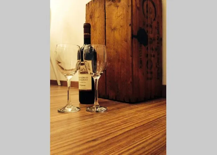 Timeless Elegance : Centre